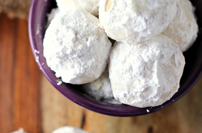Caramel Russian Tea Cakes ~ A delicious cookie with bits of caramel then covered in powdered sugar. Perfect with your coffee/tea! ~ www.mykitchencraze.com