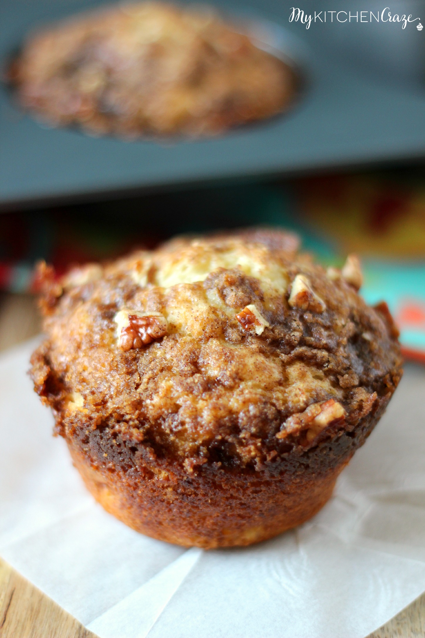 Banana Bread Crumb Muffins l My Kitchen Craze l Perfect for breakfast and those busy mornings!