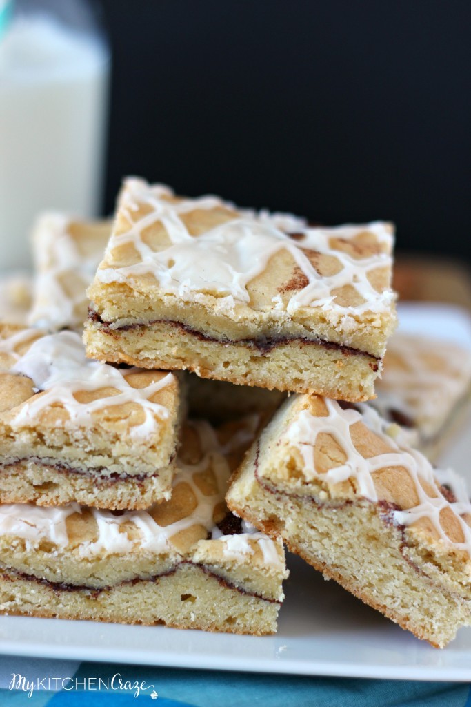 Snickerdoodle Bars ~ A chewy, soft blondie bar, swirled with cinnamon-sugar then drizzled with a simple glaze. ~ www.mykitchencraze.com