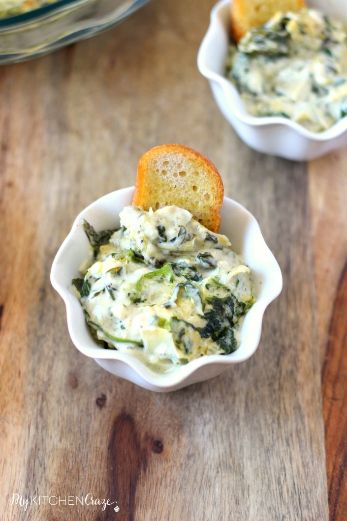 Spinach Artichoke Dip ~ A creamy, cheesy and easy appetizer that everyone will love. ~ www.mykitchencraze.com