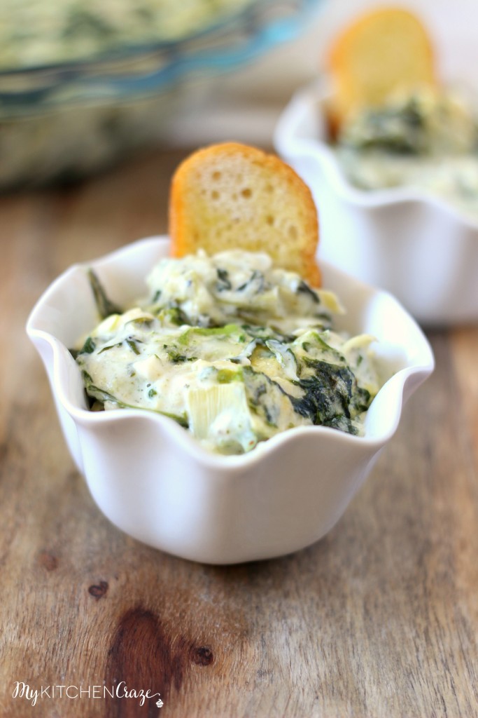 Spinach Artichoke Dip ~ A creamy, cheesy and easy appetizer that everyone will love. ~ www.mykitchencraze.com