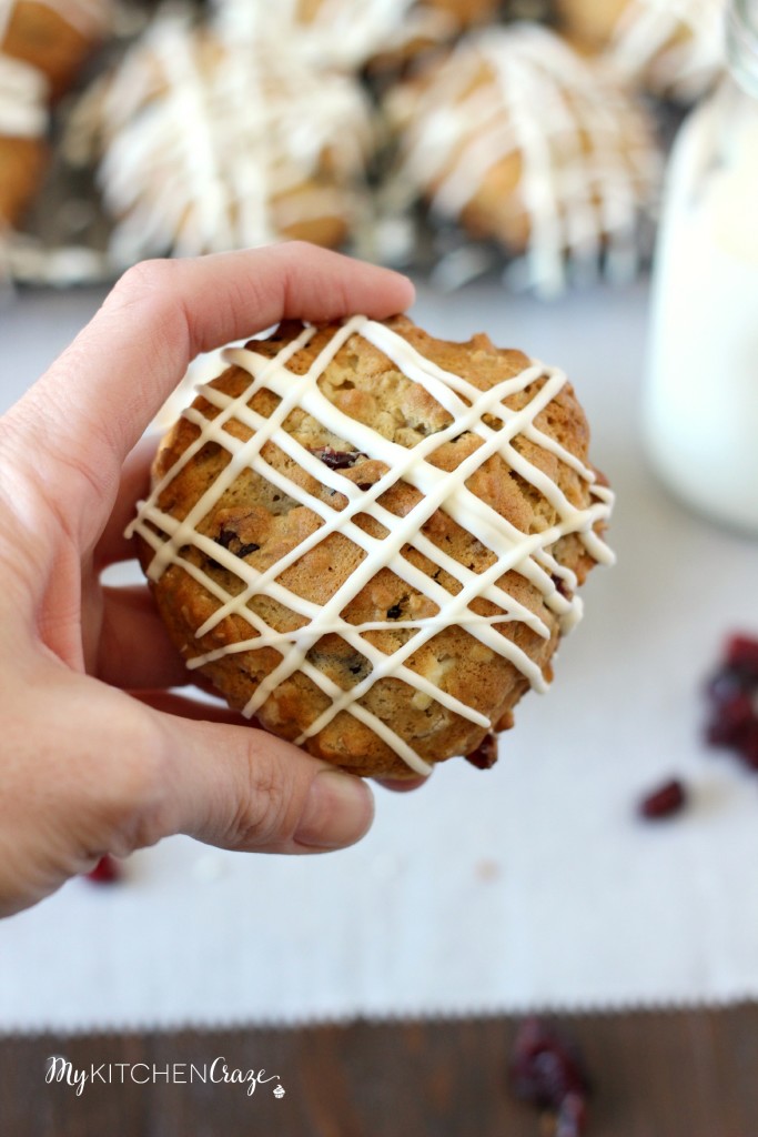 White Chocolate Cranberry Cookies ~ www.mykitchencraze.com ~ A soft and moist oatmeal cookie that's filled with delicious dried cranberries & white chocolate chunks!