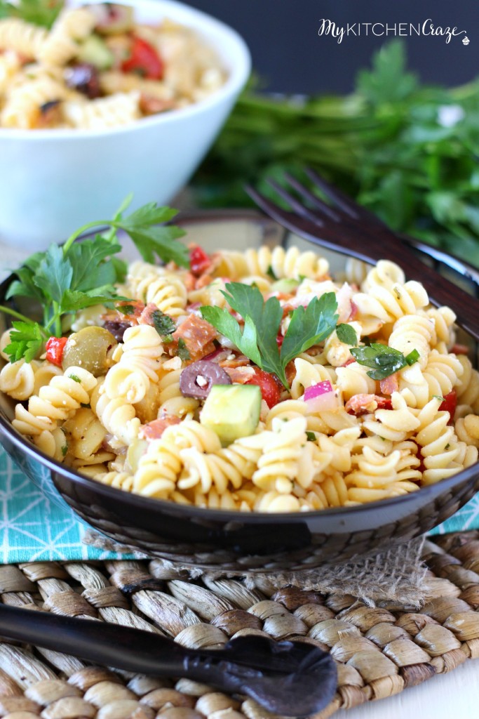 Italian Pasta Salad ~ www.mykitchencraze.com ~ This pasta salad can be served as a side dish or add some chicken and you have a meal!