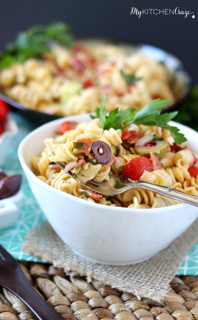 Italian Pasta Salad ~ www.mykitchencraze.com ~ This pasta salad can be served as a side dish or add some chicken and you have a meal!
