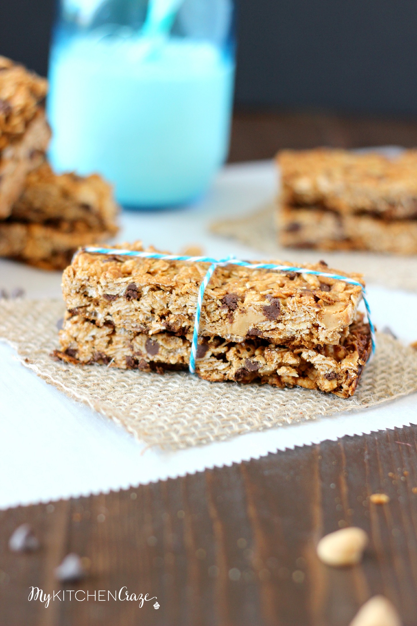 Peanut Butter Chocolate Chip Granola Bars ~ www.mykitchencraze.com