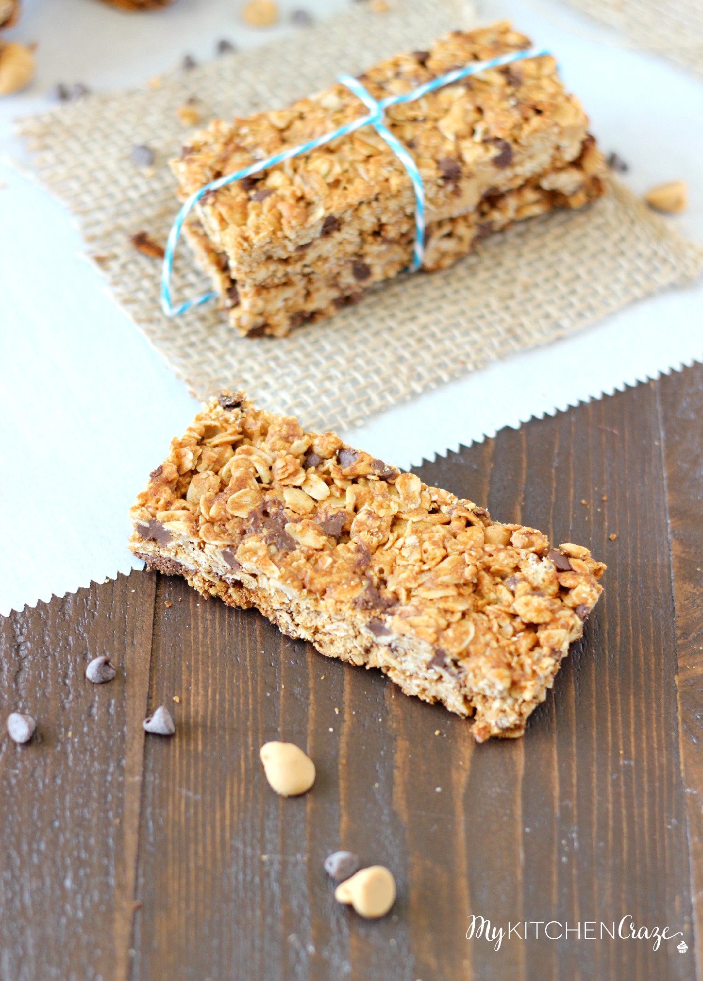 Peanut Butter Chocolate Chip Granola Bars ~ www.mykitchencraze.com