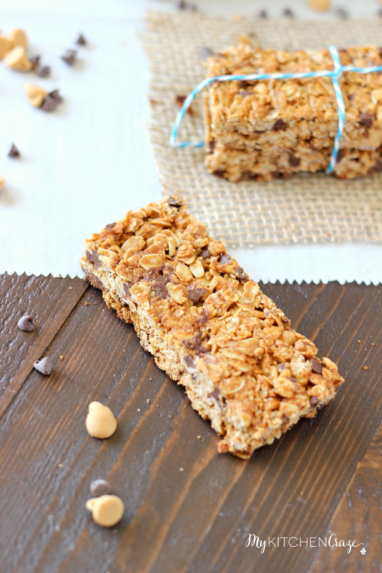 Peanut Butter Chocolate Chip Granola Bars ~ www.mykitchencraze.com