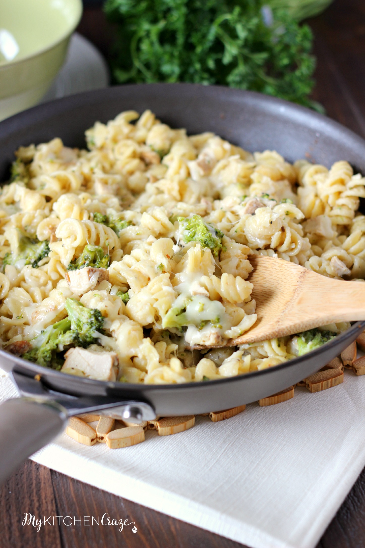 Skinny Chicken & Broccoli Alfredo ~ mykitchencraze.com ~ You can have your Alfredo pasta in a creamy healthier version!