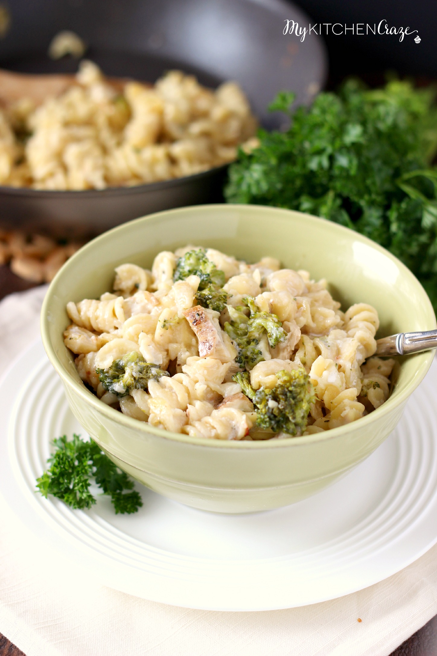 Skinny Chicken & Broccoli Alfredo ~ mykitchencraze.com ~ You can have your Alfredo pasta in a creamy healthier version!