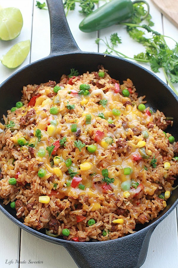 {One Pan} Mexican Rice Skillet makes the perfect weeknight meal in under 30 minutes. Made all in just one pan even the rice!