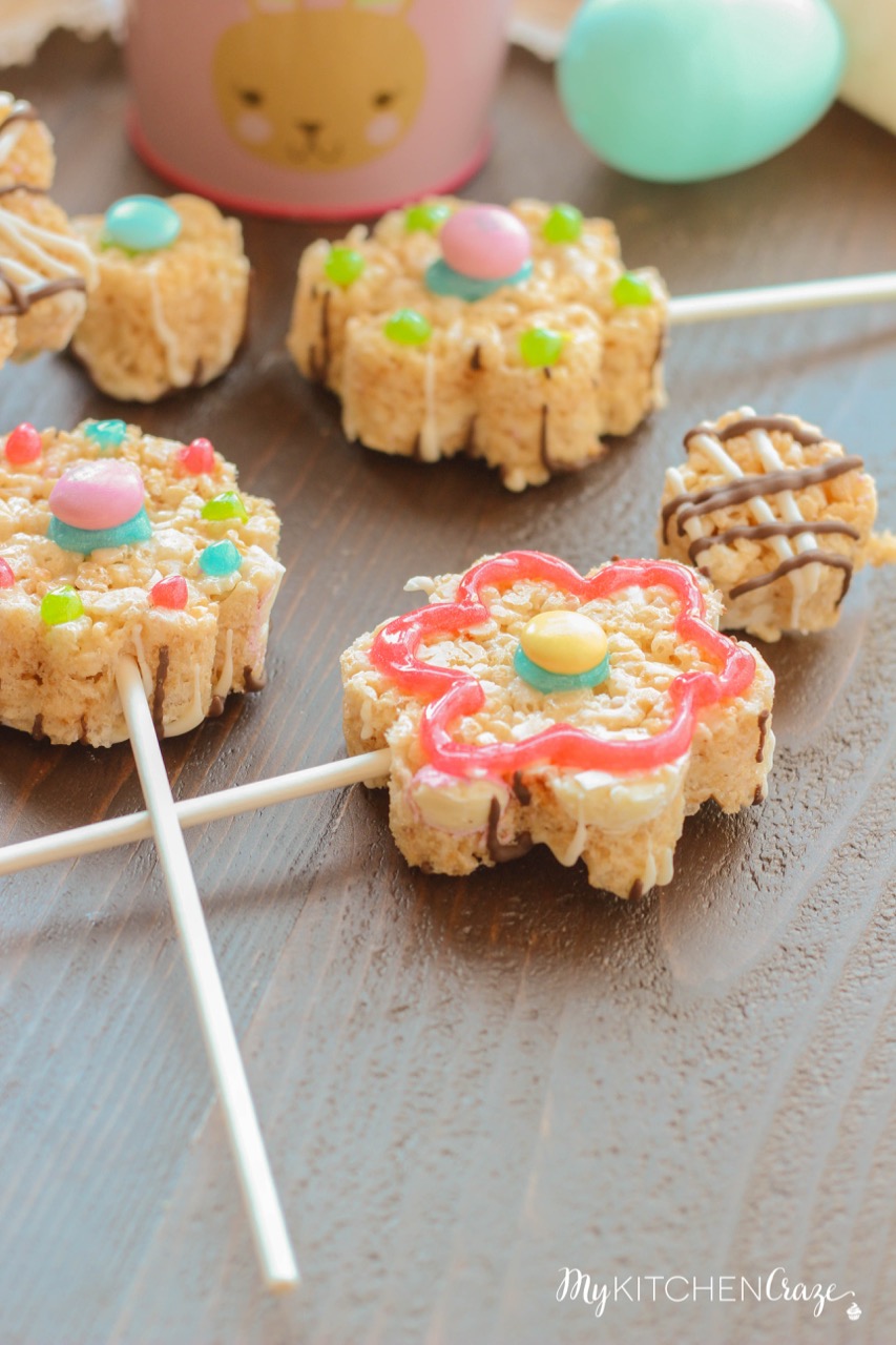 M&M Rice Krispie Flower Treats ~ mykitchencraze.com ~ Enjoy these festive and delicious treats for Easter!