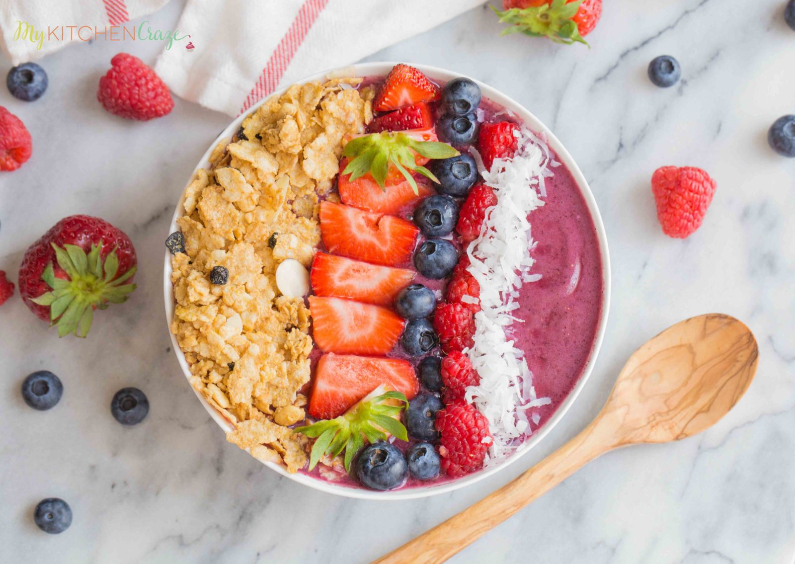 Triple Berry Smoothie Bowl ~ mykitchencraze.com