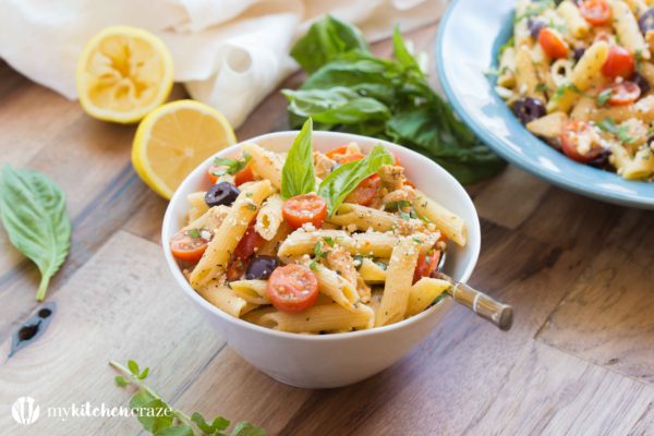 Greek Chicken and Feta Pasta - My Kitchen Craze