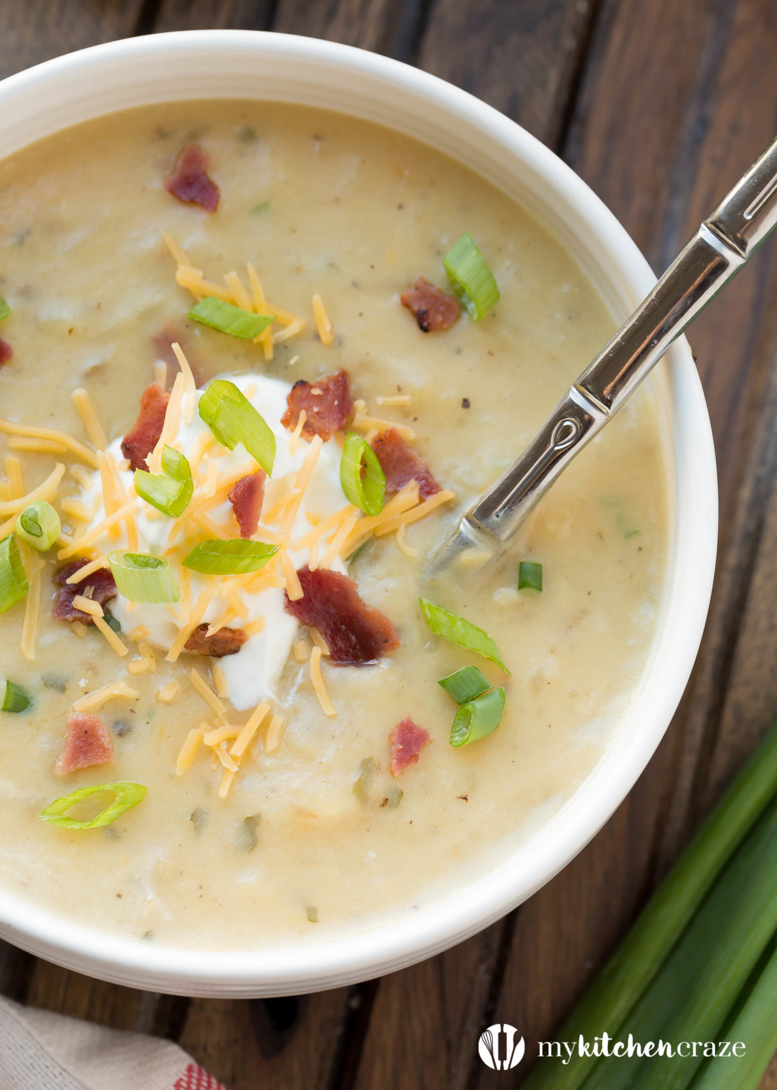 Loaded Potato Soup ~ All the goodness of a baked potato turn into a comforting soup and loaded with all the fixins. Guaranteed to be a winner at the dinner table!