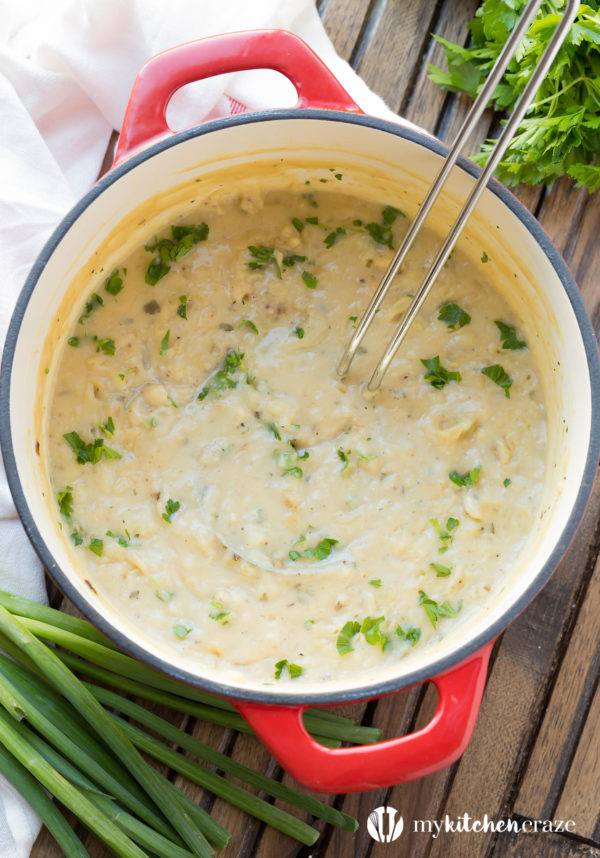 Loaded Potato Soup ~ All the goodness of a baked potato turn into a comforting soup and loaded with all the fixins. Guaranteed to be a winner at the dinner table!