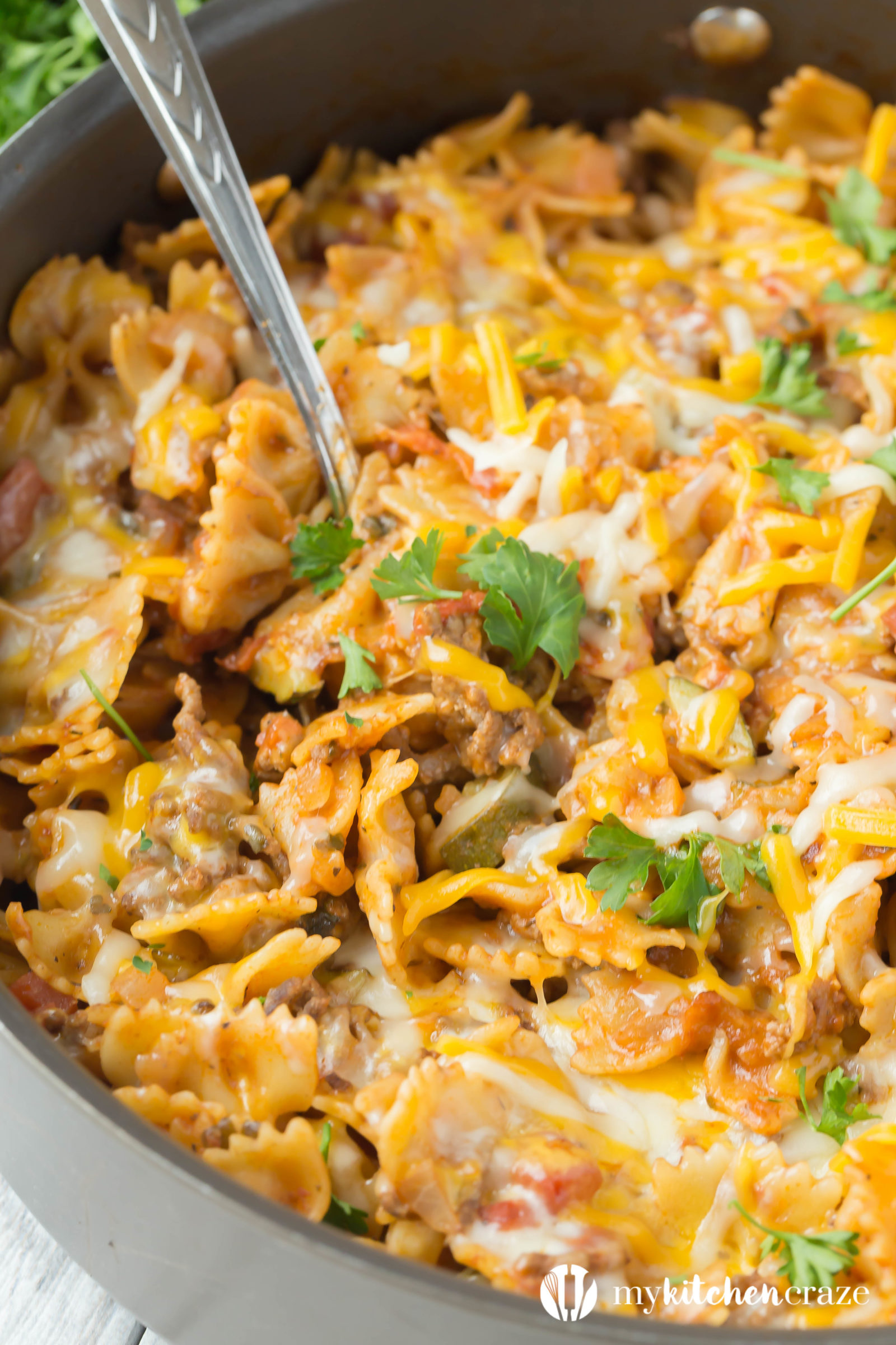 One Pan Italian Pasta will be a winner with your family, plus it saves you time in the kitchen. That's a win, win in my opinion.