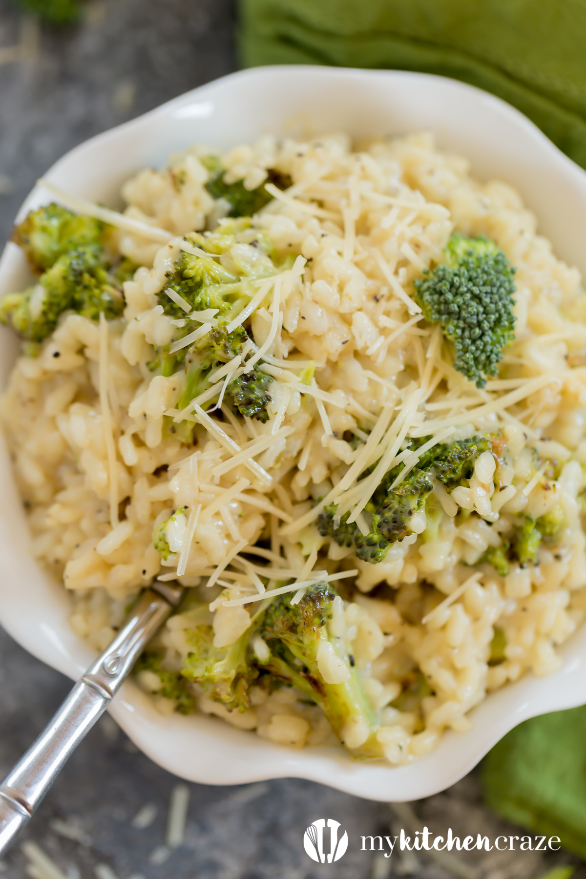 Roasted Broccoli Risotto is the perfect side dish to accompany fish and chicken entrees. This rice is easy to throw together, creamy and has the perfect flavors.
